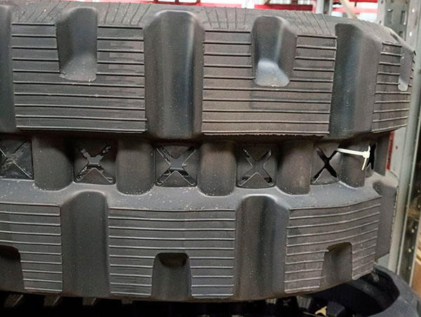 Гусеница резиновая для погрузчика 320/86C/49 JLL